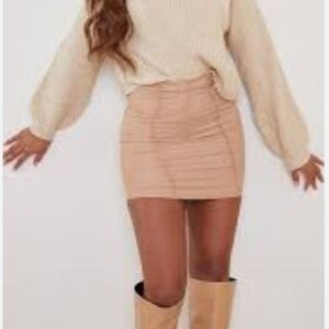 💚5/$25 NWT Pretty Little Thing Camel Woven Seam Detail Mini Skirt Size 4